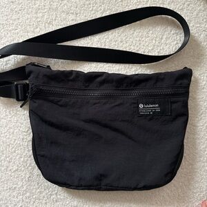 lululemon athletica Black Belt Bag